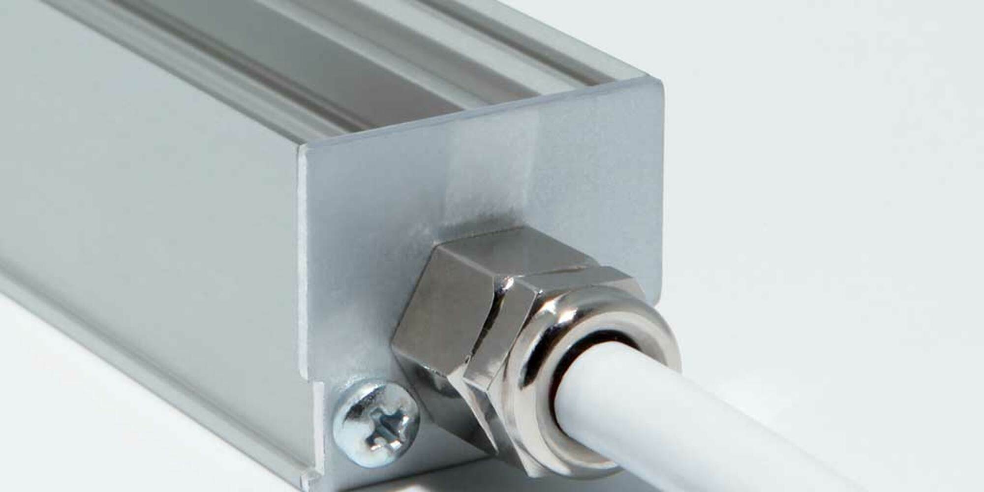 service-sur-mesure--profiles-alu-et-rubans-led-sur-mesure